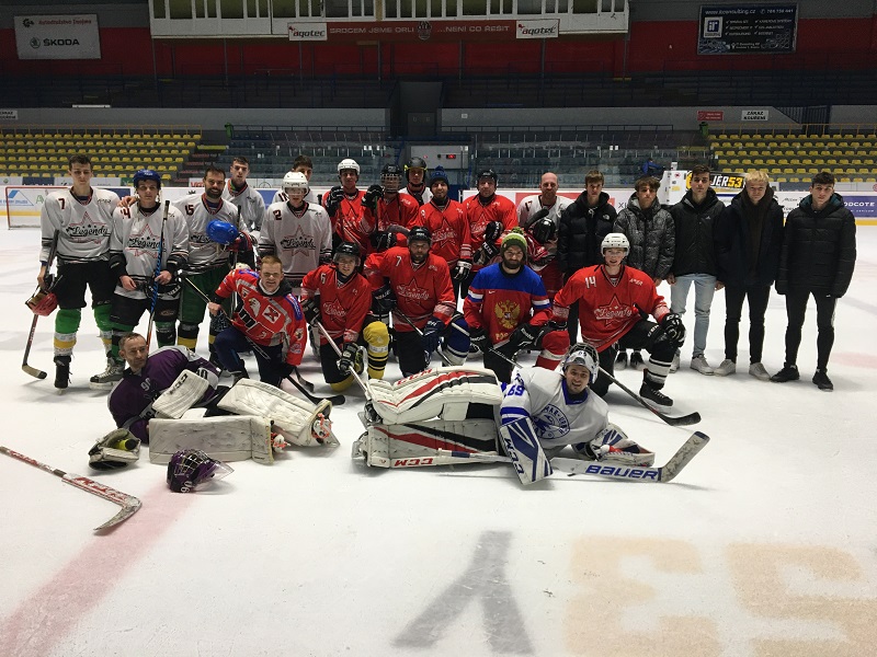 Kategorie U19 a U18 ukonila podzimn st hokejem!